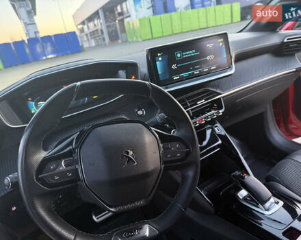 Красный Пежо e-208, объемом двигателя 0 л и пробегом 76 тыс. км за 14950 $, фото 23 на Automoto.ua