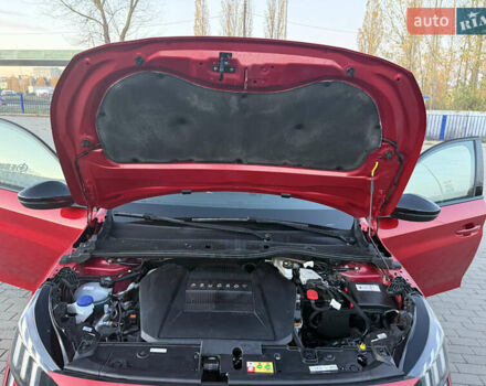 Красный Пежо e-208, объемом двигателя 0 л и пробегом 76 тыс. км за 14950 $, фото 19 на Automoto.ua