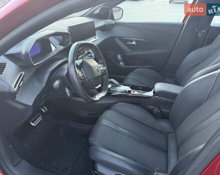 Красный Пежо e-208, объемом двигателя 0 л и пробегом 76 тыс. км за 14950 $, фото 9 на Automoto.ua