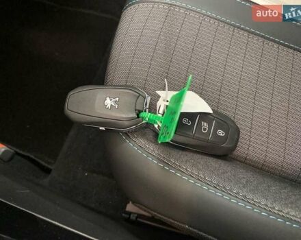 Червоний Пежо e-208, об'ємом двигуна 0 л та пробігом 76 тис. км за 13700 $, фото 29 на Automoto.ua