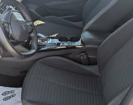 Червоний Пежо e-208, об'ємом двигуна 0 л та пробігом 40 тис. км за 14800 $, фото 17 на Automoto.ua