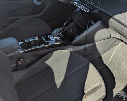 Червоний Пежо e-208, об'ємом двигуна 0 л та пробігом 40 тис. км за 14800 $, фото 21 на Automoto.ua