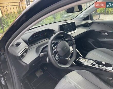 Червоний Пежо e-208, об'ємом двигуна 0 л та пробігом 30 тис. км за 12500 $, фото 4 на Automoto.ua