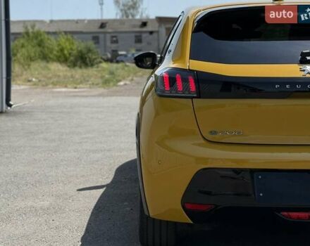 Пежо e-208, об'ємом двигуна 0 л та пробігом 26 тис. км за 12100 $, фото 5 на Automoto.ua