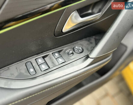 Жовтий Пежо e-208, об'ємом двигуна 0 л та пробігом 55 тис. км за 13700 $, фото 10 на Automoto.ua