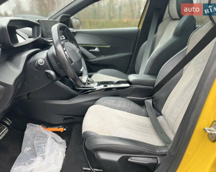 Жовтий Пежо e-208, об'ємом двигуна 0 л та пробігом 55 тис. км за 13700 $, фото 11 на Automoto.ua