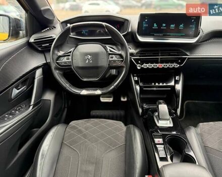 Желтый Пежо e-208, объемом двигателя 0 л и пробегом 129 тыс. км за 14399 $, фото 32 на Automoto.ua