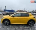 Желтый Пежо e-208, объемом двигателя 0 л и пробегом 129 тыс. км за 14399 $, фото 4 на Automoto.ua