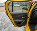 Желтый Пежо e-208, объемом двигателя 0 л и пробегом 129 тыс. км за 14399 $, фото 33 на Automoto.ua