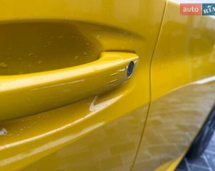 Желтый Пежо e-208, объемом двигателя 0 л и пробегом 129 тыс. км за 14399 $, фото 14 на Automoto.ua