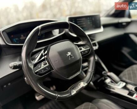 Желтый Пежо e-208, объемом двигателя 0 л и пробегом 129 тыс. км за 14399 $, фото 22 на Automoto.ua