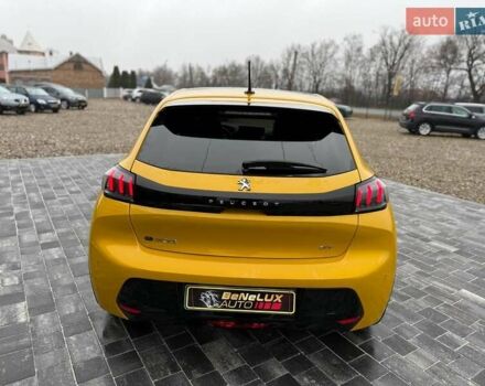 Желтый Пежо e-208, объемом двигателя 0 л и пробегом 129 тыс. км за 14399 $, фото 5 на Automoto.ua
