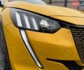 Желтый Пежо e-208, объемом двигателя 0 л и пробегом 129 тыс. км за 14399 $, фото 10 на Automoto.ua