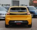 Желтый Пежо e-208, объемом двигателя 0 л и пробегом 38 тыс. км за 16900 $, фото 6 на Automoto.ua