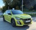 Желтый Пежо e-208, объемом двигателя 0 л и пробегом 16 тыс. км за 17000 $, фото 1 на Automoto.ua