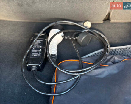 Сірий Пежо e-208, об'ємом двигуна 0 л та пробігом 109 тис. км за 12440 $, фото 41 на Automoto.ua