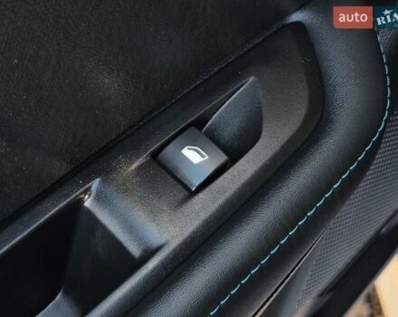 Серый Пежо e-208, объемом двигателя 0 л и пробегом 82 тыс. км за 14744 $, фото 31 на Automoto.ua