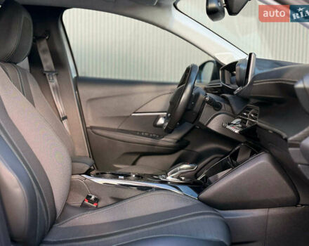 Сірий Пежо e-208, об'ємом двигуна 0 л та пробігом 109 тис. км за 12440 $, фото 22 на Automoto.ua