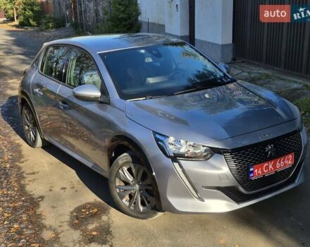 Серый Пежо e-208, объемом двигателя 0 л и пробегом 82 тыс. км за 14744 $, фото 1 на Automoto.ua