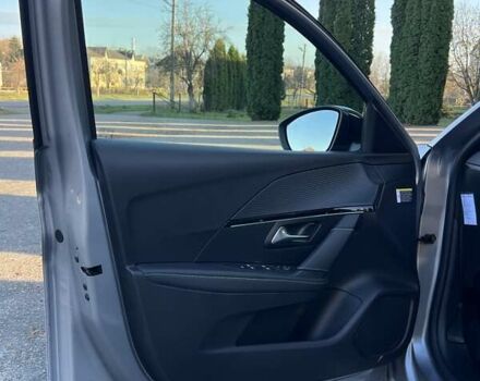 Серый Пежо e-208, объемом двигателя 0 л и пробегом 79 тыс. км за 15250 $, фото 19 на Automoto.ua