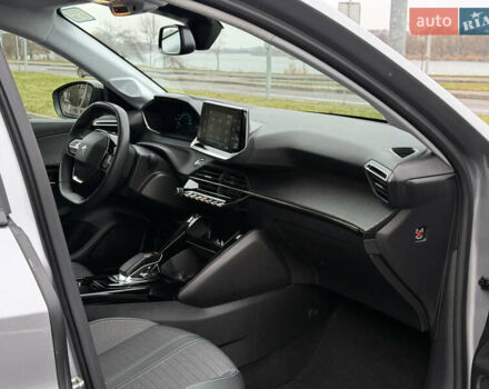 Серый Пежо e-208, объемом двигателя 0 л и пробегом 76 тыс. км за 13500 $, фото 36 на Automoto.ua