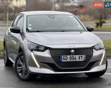 Серый Пежо e-208, объемом двигателя 0 л и пробегом 76 тыс. км за 13500 $, фото 2 на Automoto.ua