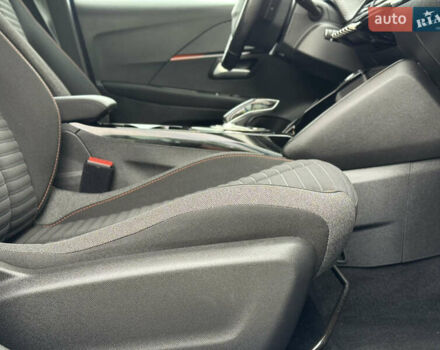 Синий Пежо e-208, объемом двигателя 0 л и пробегом 61 тыс. км за 13300 $, фото 24 на Automoto.ua