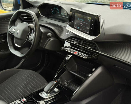 Синий Пежо e-208, объемом двигателя 0 л и пробегом 61 тыс. км за 13300 $, фото 2 на Automoto.ua