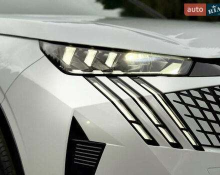 Белый Пежо e-3008, объемом двигателя 0 л и пробегом 1 тыс. км за 37950 $, фото 9 на Automoto.ua