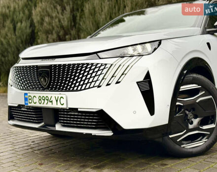 Белый Пежо e-3008, объемом двигателя 0 л и пробегом 1 тыс. км за 37950 $, фото 3 на Automoto.ua