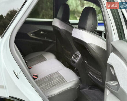 Белый Пежо e-3008, объемом двигателя 0 л и пробегом 1 тыс. км за 37950 $, фото 69 на Automoto.ua