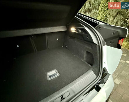 Белый Пежо e-3008, объемом двигателя 0 л и пробегом 1 тыс. км за 37950 $, фото 77 на Automoto.ua