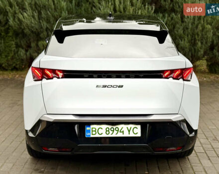 Белый Пежо e-3008, объемом двигателя 0 л и пробегом 1 тыс. км за 37950 $, фото 31 на Automoto.ua