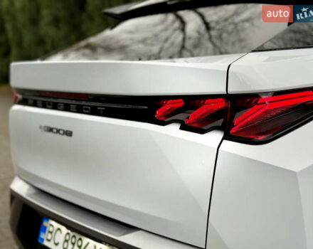 Белый Пежо e-3008, объемом двигателя 0 л и пробегом 1 тыс. км за 37950 $, фото 29 на Automoto.ua