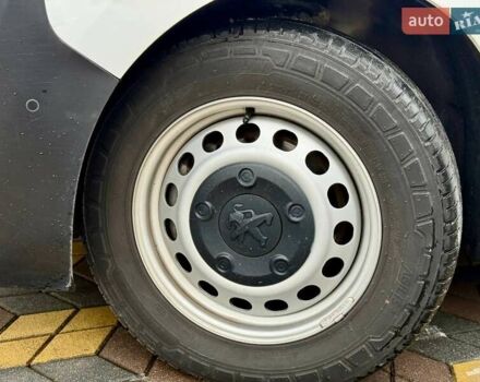 Білий Пежо e-Expert, об'ємом двигуна 0 л та пробігом 118 тис. км за 19999 $, фото 11 на Automoto.ua