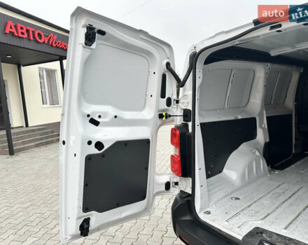 Білий Пежо e-Expert, об'ємом двигуна 0 л та пробігом 14 тис. км за 19700 $, фото 25 на Automoto.ua