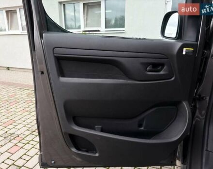 Серый Пежо e-Expert, объемом двигателя 0 л и пробегом 1 тыс. км за 30338 $, фото 28 на Automoto.ua