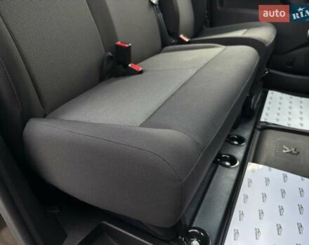 Серый Пежо e-Expert, объемом двигателя 0 л и пробегом 1 тыс. км за 30338 $, фото 48 на Automoto.ua