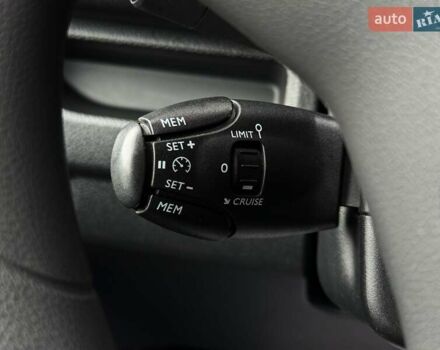 Серый Пежо e-Expert, объемом двигателя 0 л и пробегом 1 тыс. км за 30338 $, фото 36 на Automoto.ua