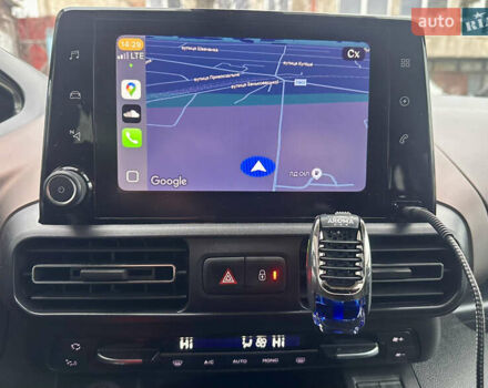 Синій Пежо e-Rifter, об'ємом двигуна 0 л та пробігом 50 тис. км за 19777 $, фото 57 на Automoto.ua