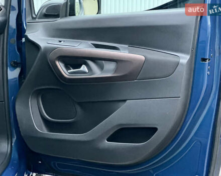 Синій Пежо e-Rifter, об'ємом двигуна 0 л та пробігом 50 тис. км за 19777 $, фото 42 на Automoto.ua