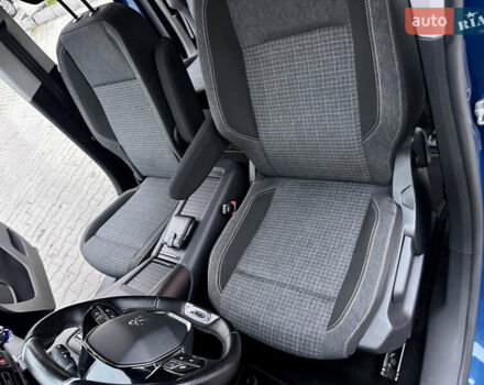Синій Пежо e-Rifter, об'ємом двигуна 0 л та пробігом 50 тис. км за 19777 $, фото 35 на Automoto.ua