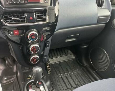 Белый Пежо иOн, объемом двигателя 0 л и пробегом 96 тыс. км за 4500 $, фото 13 на Automoto.ua