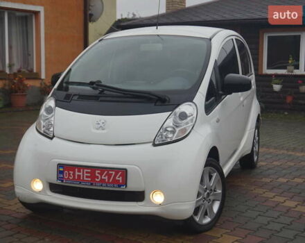 Белый Пежо иOн, объемом двигателя 0 л и пробегом 84 тыс. км за 3550 $, фото 2 на Automoto.ua