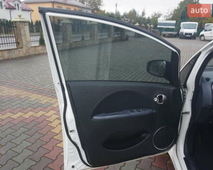 Белый Пежо иOн, объемом двигателя 0 л и пробегом 84 тыс. км за 3550 $, фото 23 на Automoto.ua