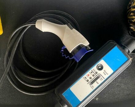 Белый Пежо иOн, объемом двигателя 0 л и пробегом 67 тыс. км за 4500 $, фото 6 на Automoto.ua