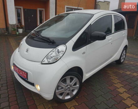 Белый Пежо иOн, объемом двигателя 0 л и пробегом 84 тыс. км за 3550 $, фото 12 на Automoto.ua