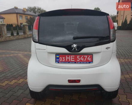 Белый Пежо иOн, объемом двигателя 0 л и пробегом 84 тыс. км за 3550 $, фото 17 на Automoto.ua