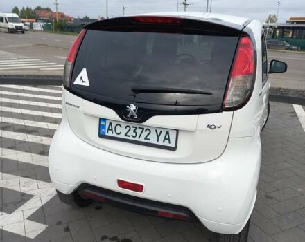 Белый Пежо иOн, объемом двигателя 0 л и пробегом 96 тыс. км за 4500 $, фото 4 на Automoto.ua