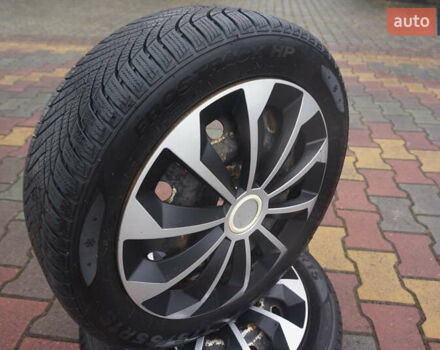 Белый Пежо иOн, объемом двигателя 0 л и пробегом 84 тыс. км за 3550 $, фото 67 на Automoto.ua